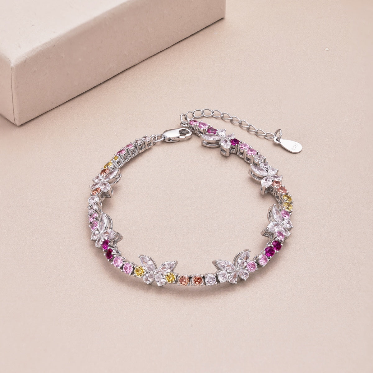 [BASLOVE]Ornate Colorful Butterfly Shape Round Cut Daily Bracelet