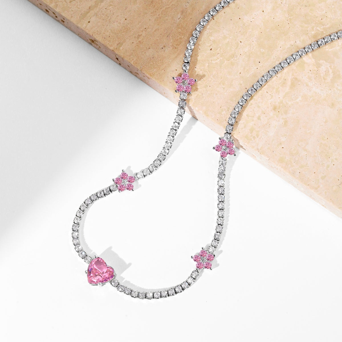 [BASLOVE]Dazzling Pink Heart Flower Necklace