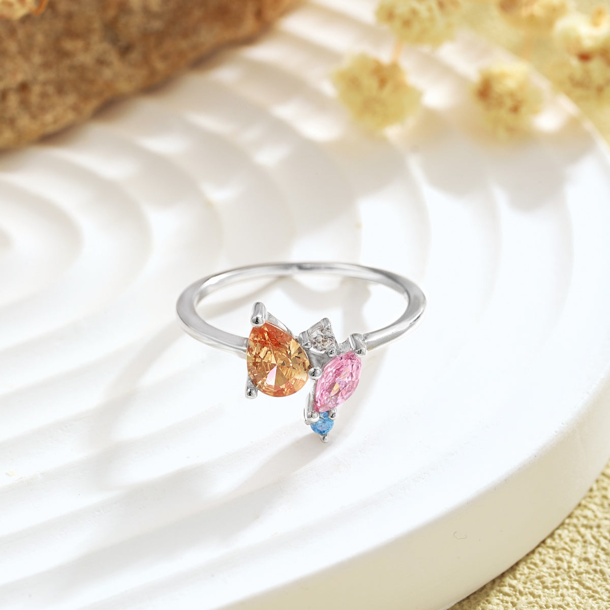 [BASLOVE]Radiant Colorful Multi Cut Daily Ring