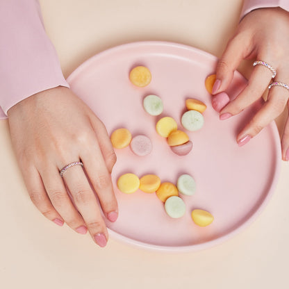 [BASLOVE]Radiant Sparkling Round Cut Daily Ring