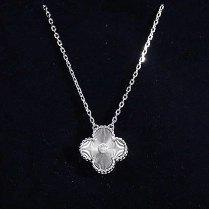 [basloveJW]CLOVER  15MM DIAMOND LASER NECKLACE SILVER