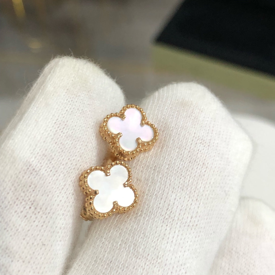 [basloveJW]CLOVER MINI GOLD EARRINGS