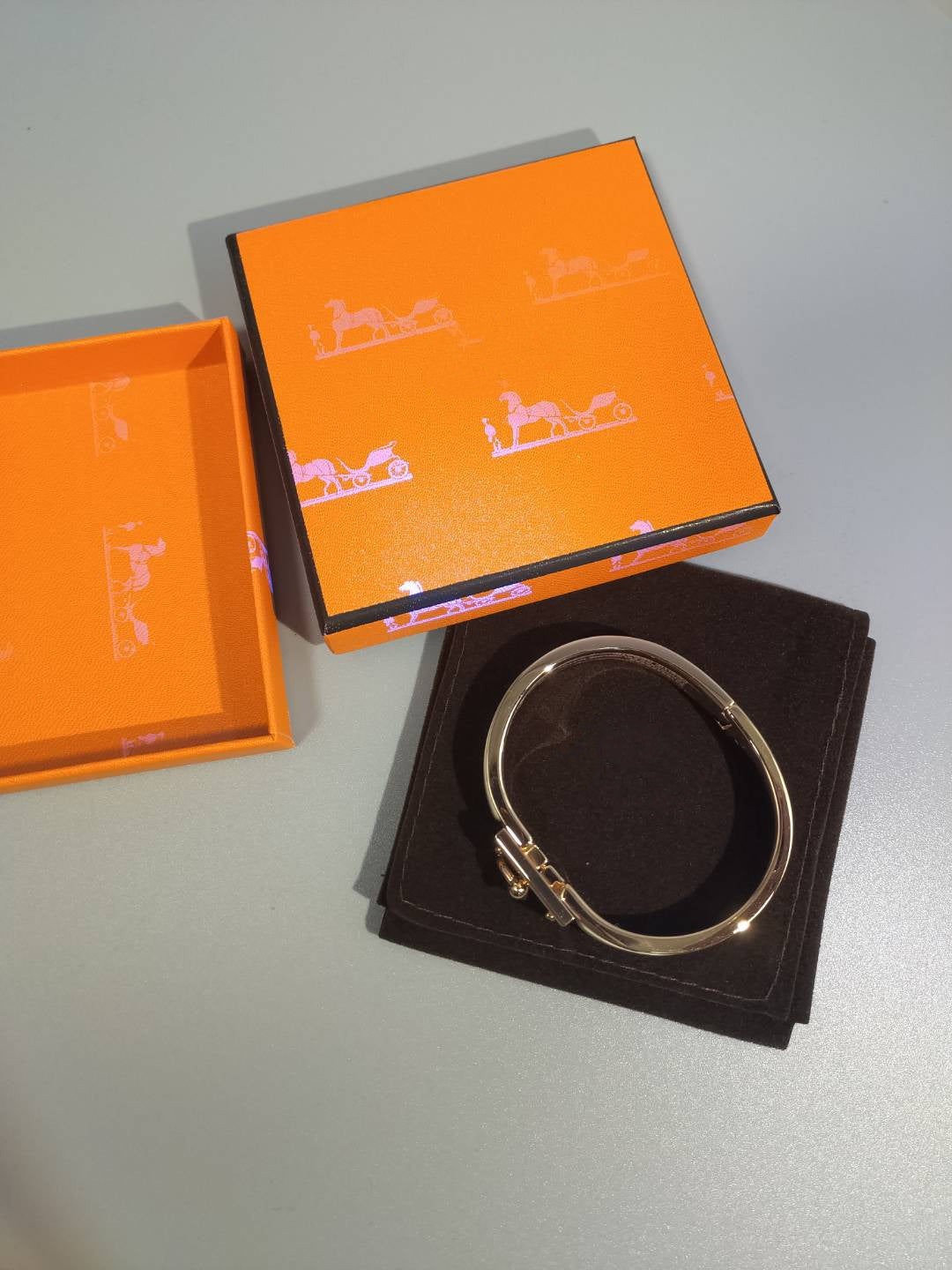 [Basjewels]H ORANGE BRACELET