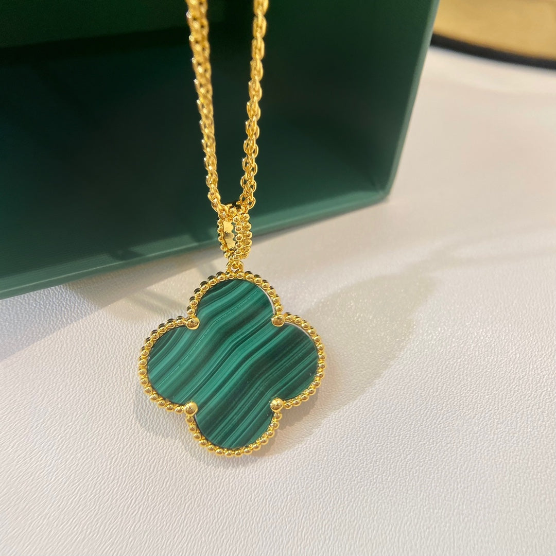 [Basjewels]CLOVER 25MM MALACHITE GOLD NECKLACE