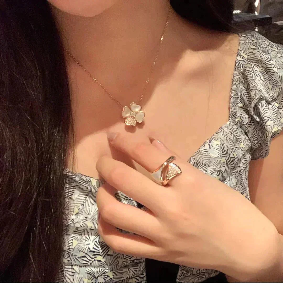 [basloveJW]CLOVER MOP DIAMOND ROSE GOLD NECKLACE