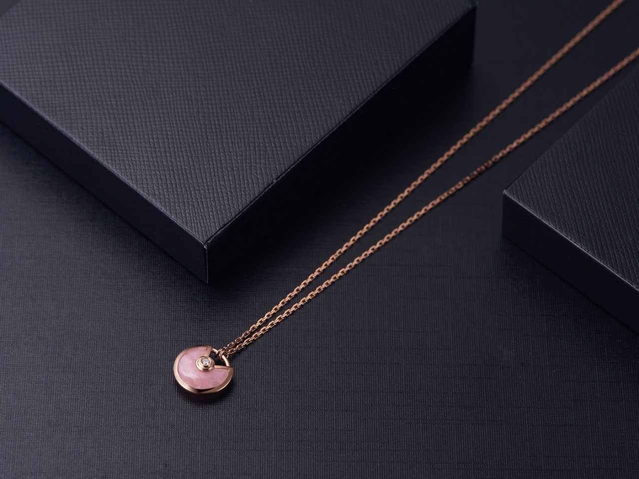 [basloveJW]AMULETTE ROSE GOLD PINK MOP NECKLACE