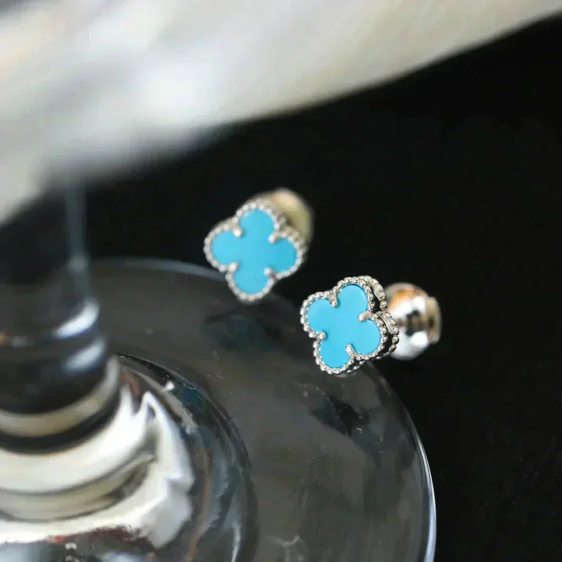 [basloveJW]CLOVER MINI 9.5MM ONYX STUD EARRINGS SILVER