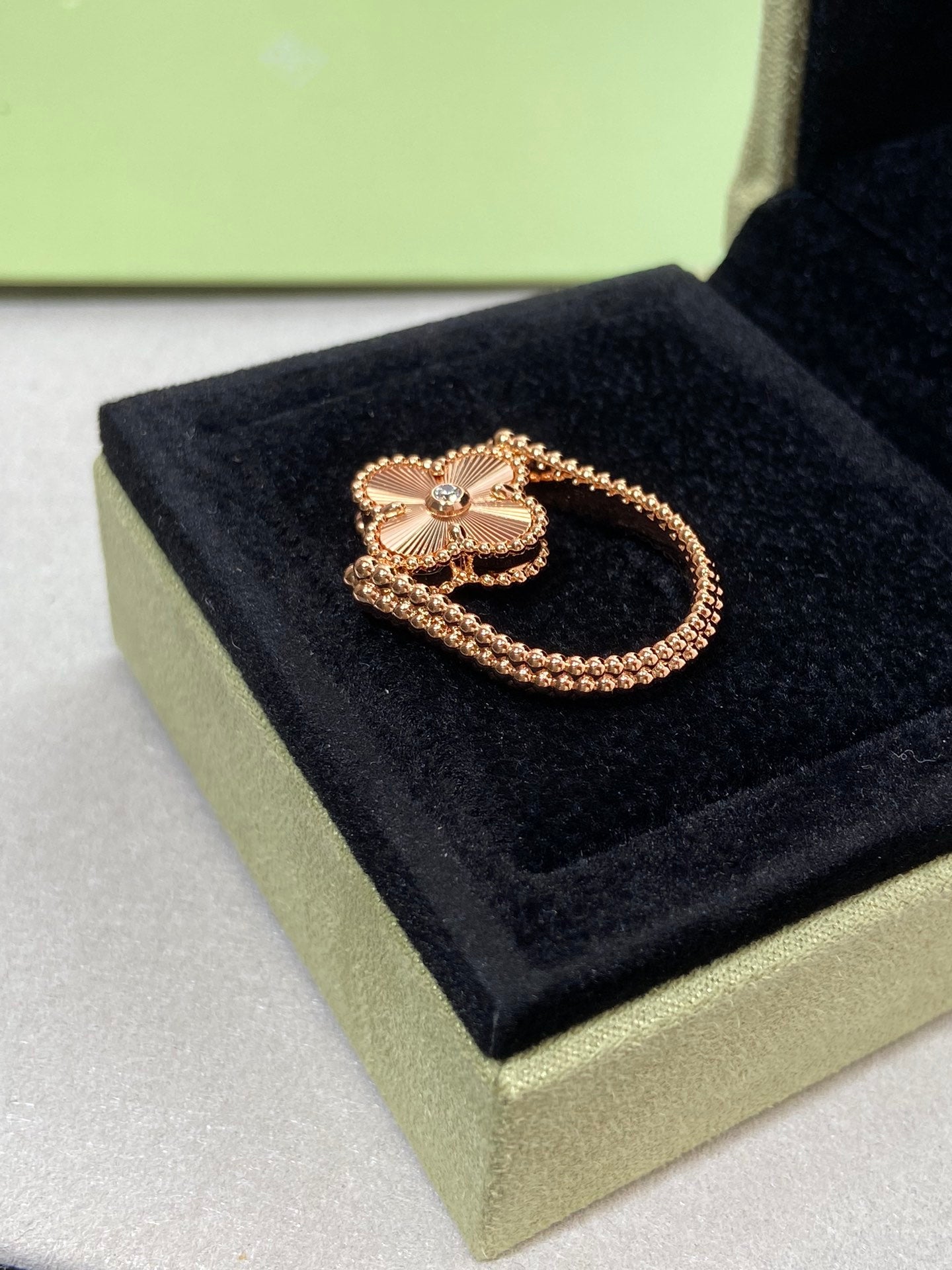 [basloveJW]CLOVER RIVERSIBLE ROSE GOLD RING