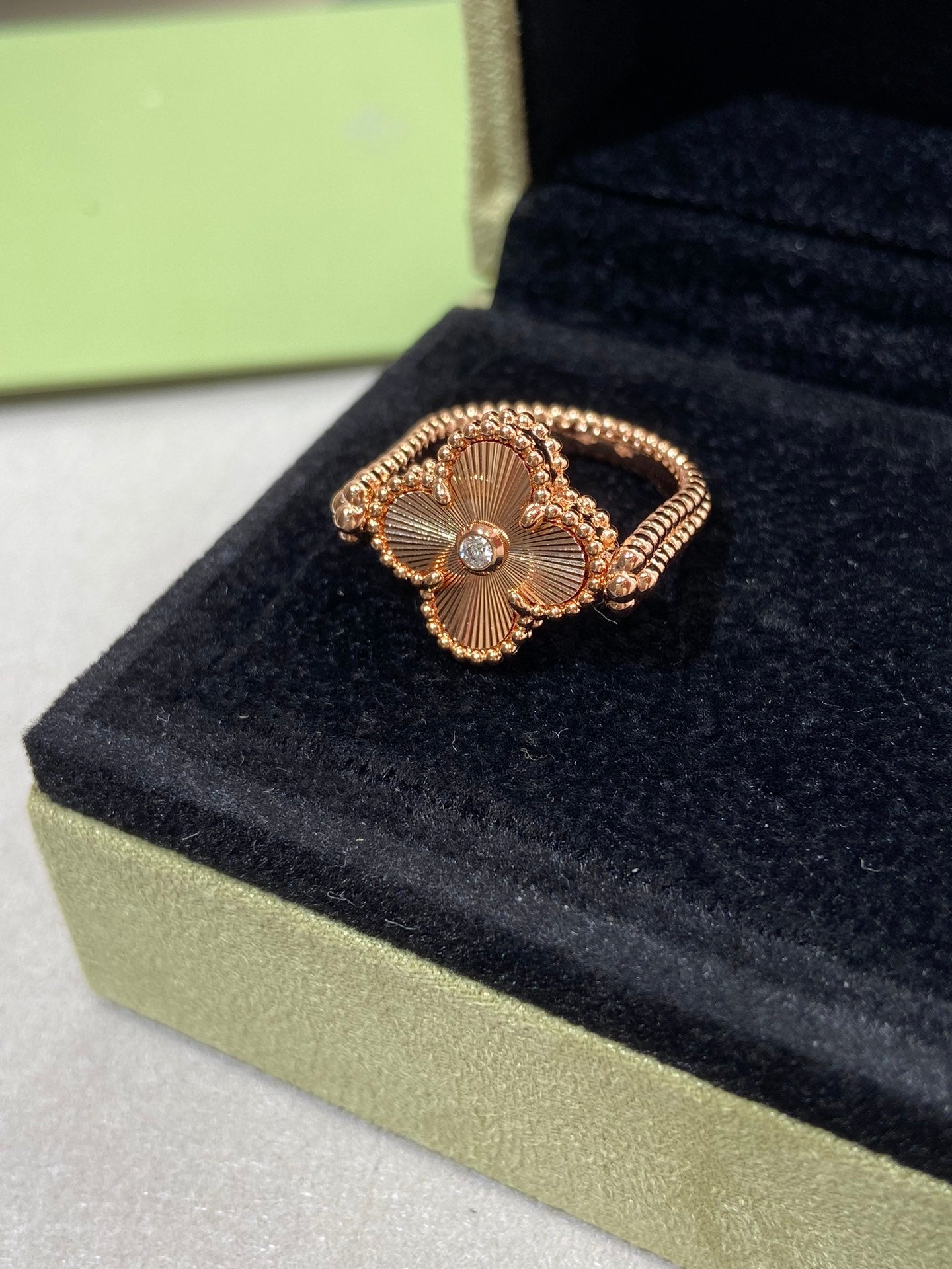 [basloveJW]CLOVER RIVERSIBLE ROSE GOLD RING