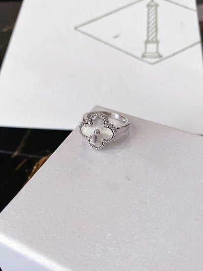 [basloveJW]CLOVER SILVER RING