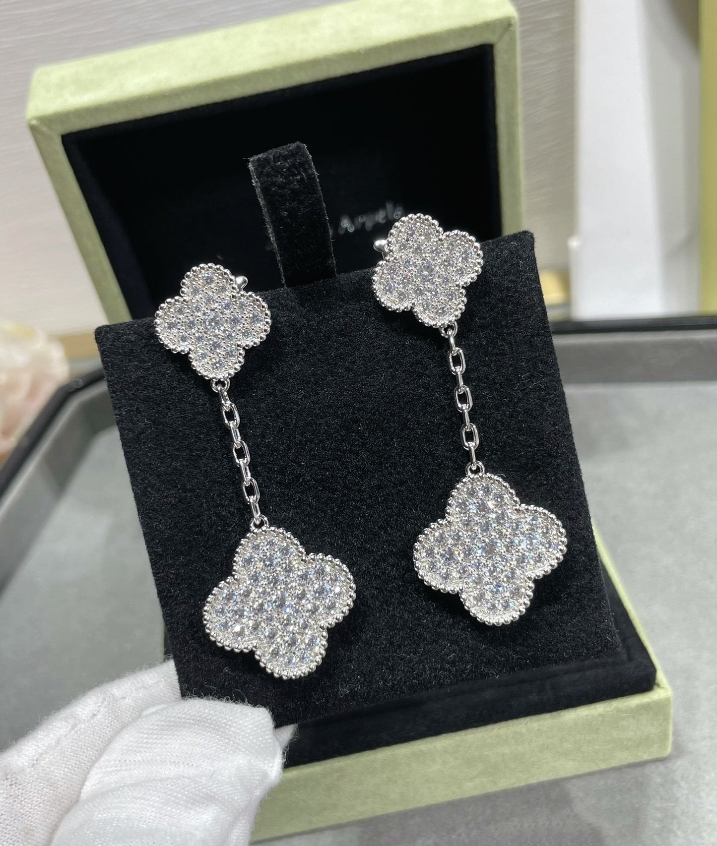 [basloveJW]CLOVER 2 MOTIFS DIAMOND PAVED SILVER EARRINGS