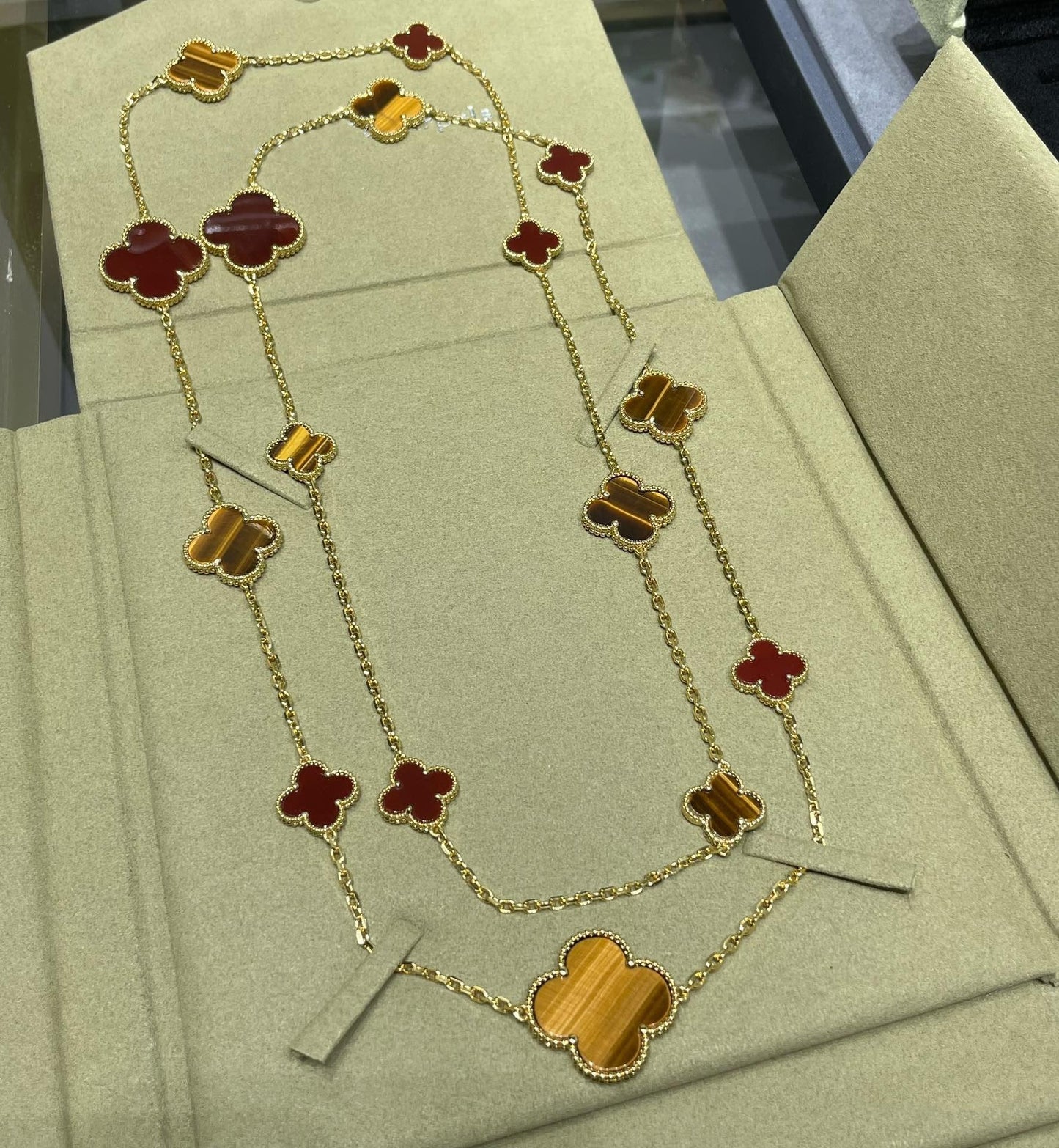 [basloveJW]CLOVER 16 MOTIF CARNELIAN TIGER EYE ROSE GOLD NECKLACE