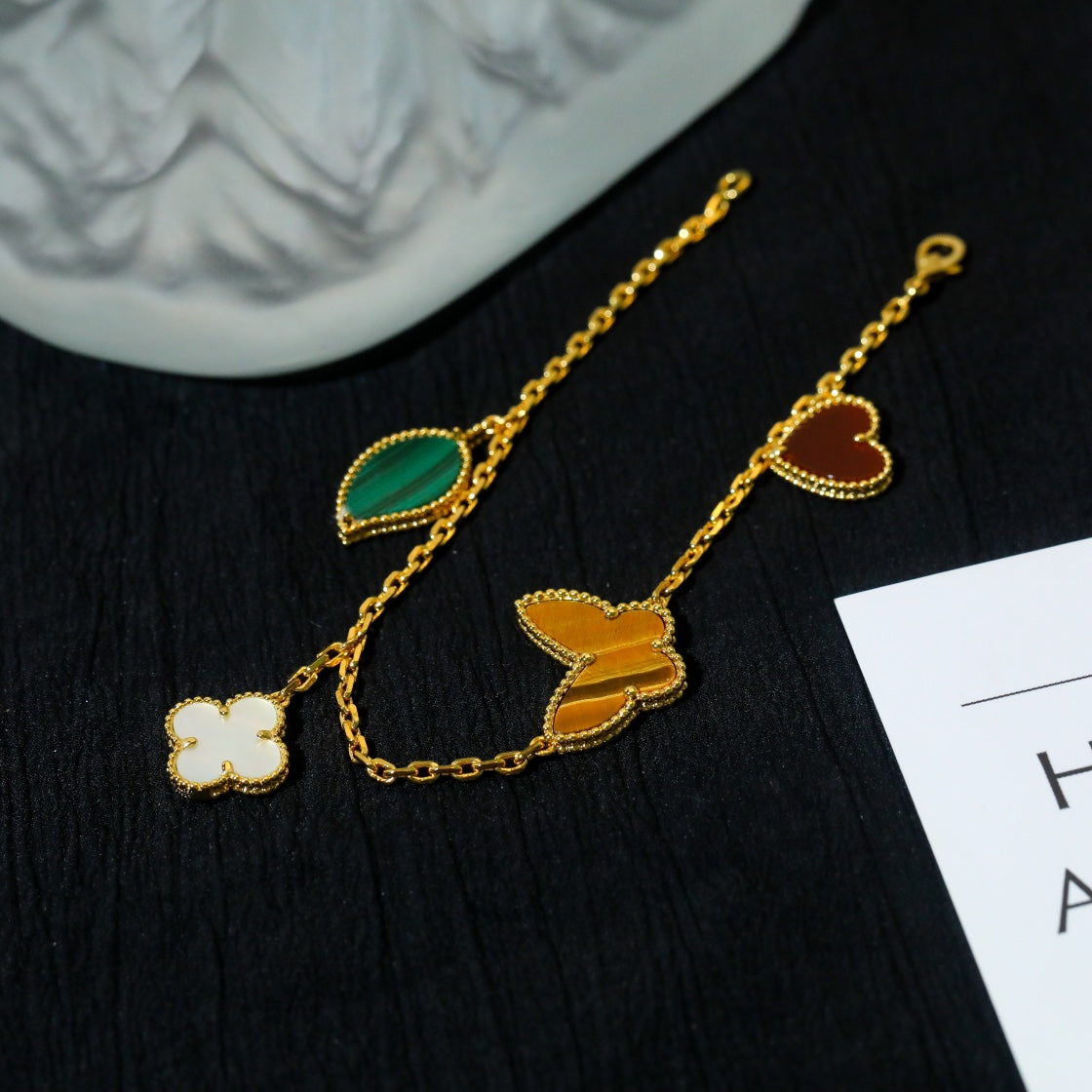 [basloveJW]LUCKY SPRING 5 MOTIF GOLD BRACELET