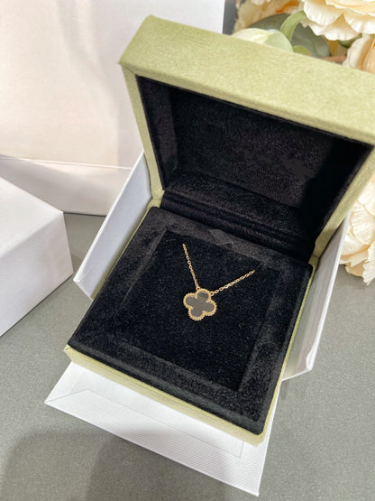 [basloveJW]CLOVER ROCK CRYSTAL ROSE GOLD NECKLACE