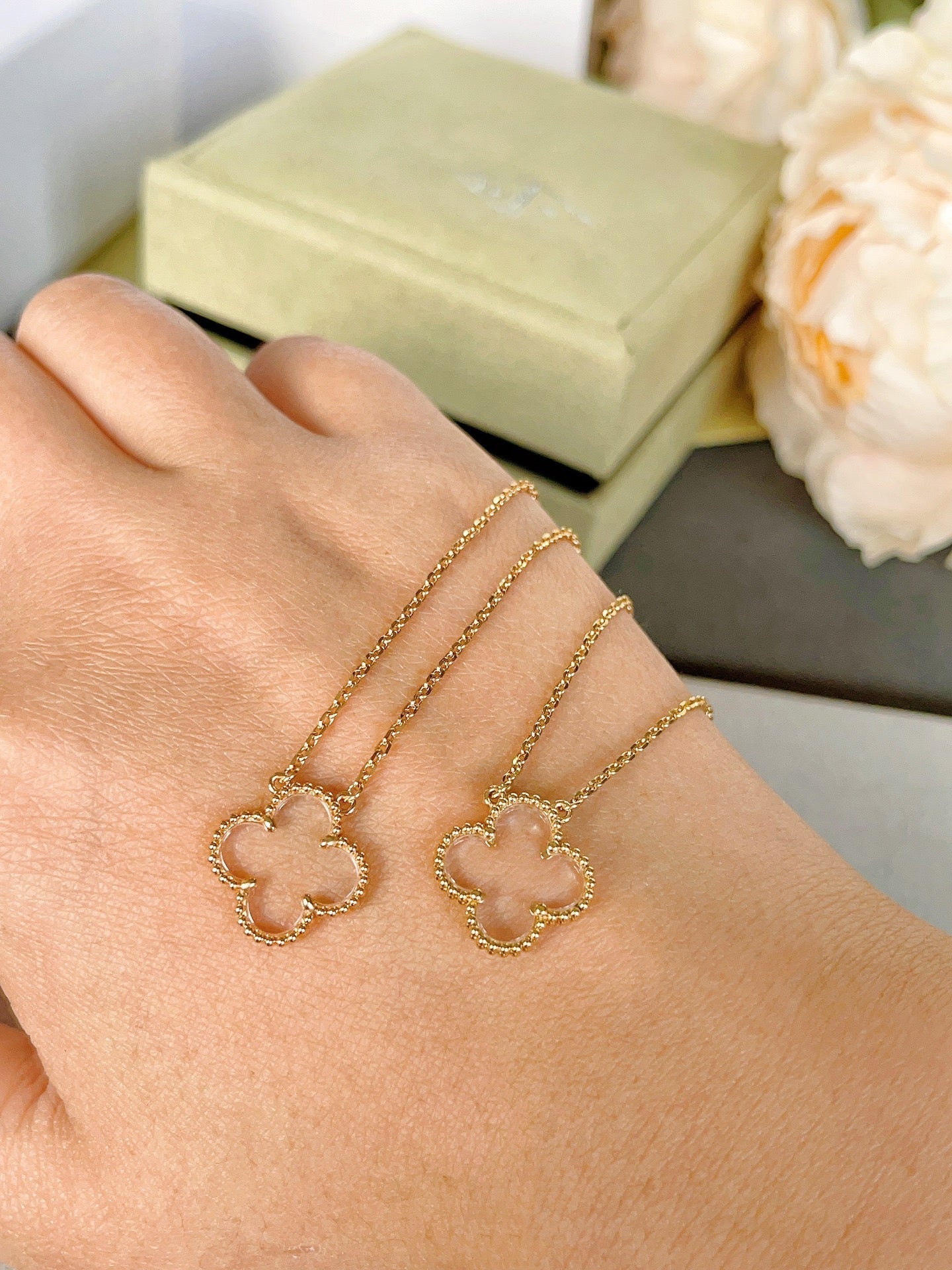 [basloveJW]CLOVER ROCK CRYSTAL ROSE GOLD NECKLACE