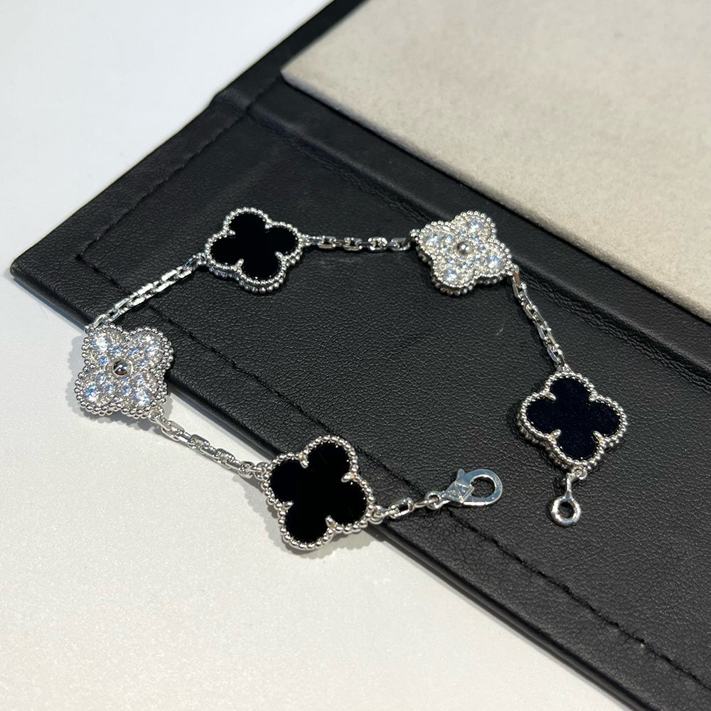 [basloveJW]CLOVER 5 MOTIF ONYXS DIAMOND BRACELET SILVER