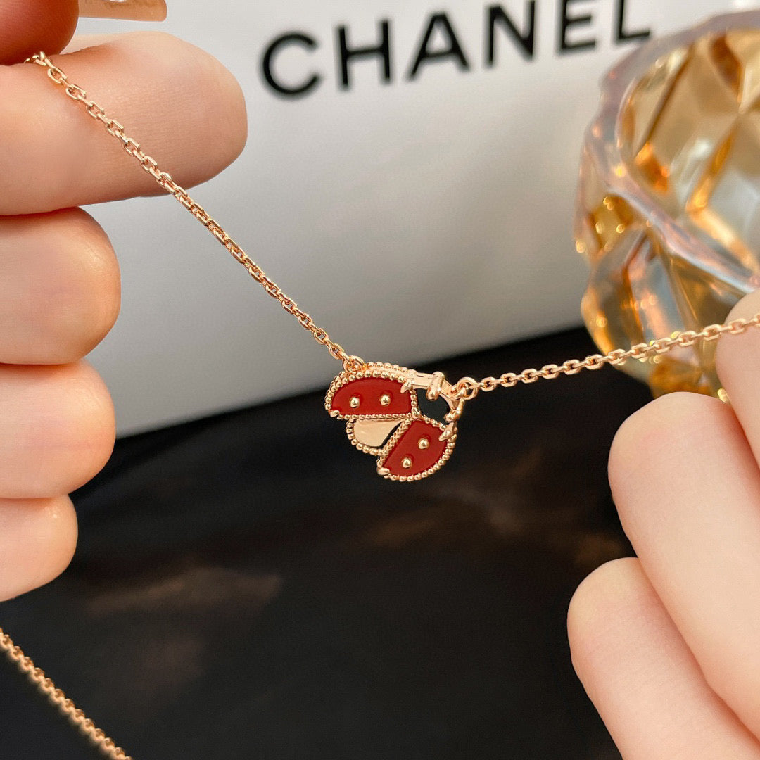 [basloveJW]LUCKY  CARNELIANS LADYBUG NECKLACE