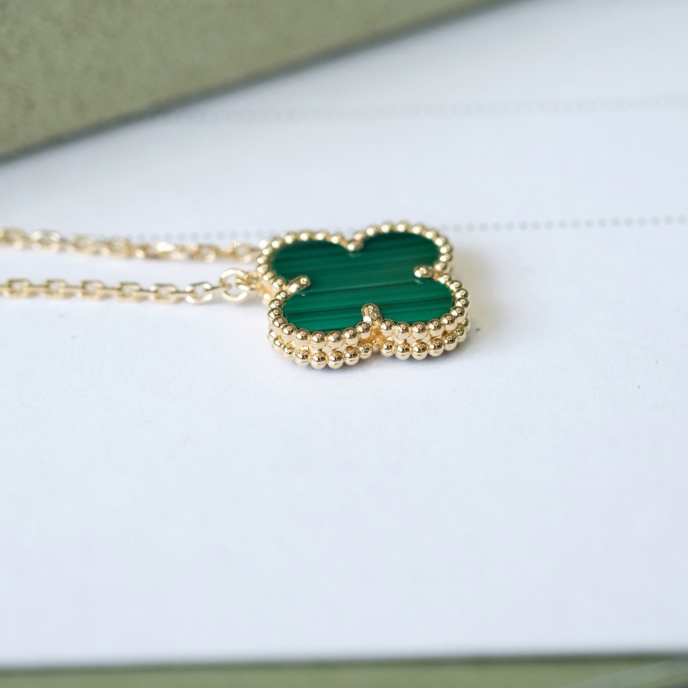 [basloveJW]CLOVER 15MM MALACHITE SINGLE FLOWER  NECKLACE