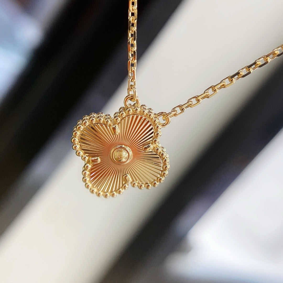 [basloveJW]CLOVER 15MM LASER NECKLACE