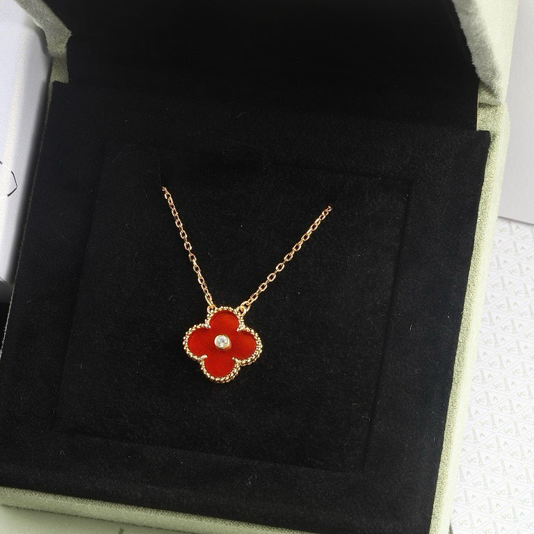 [basloveJW]CLOVER 15MM DIAMOND CARNELIAN NECKLACE