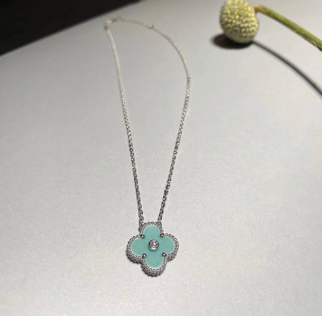 [basloveJW]CLOVER 1 DIAMOND LIGHT BLUE SILVER NECKLACE