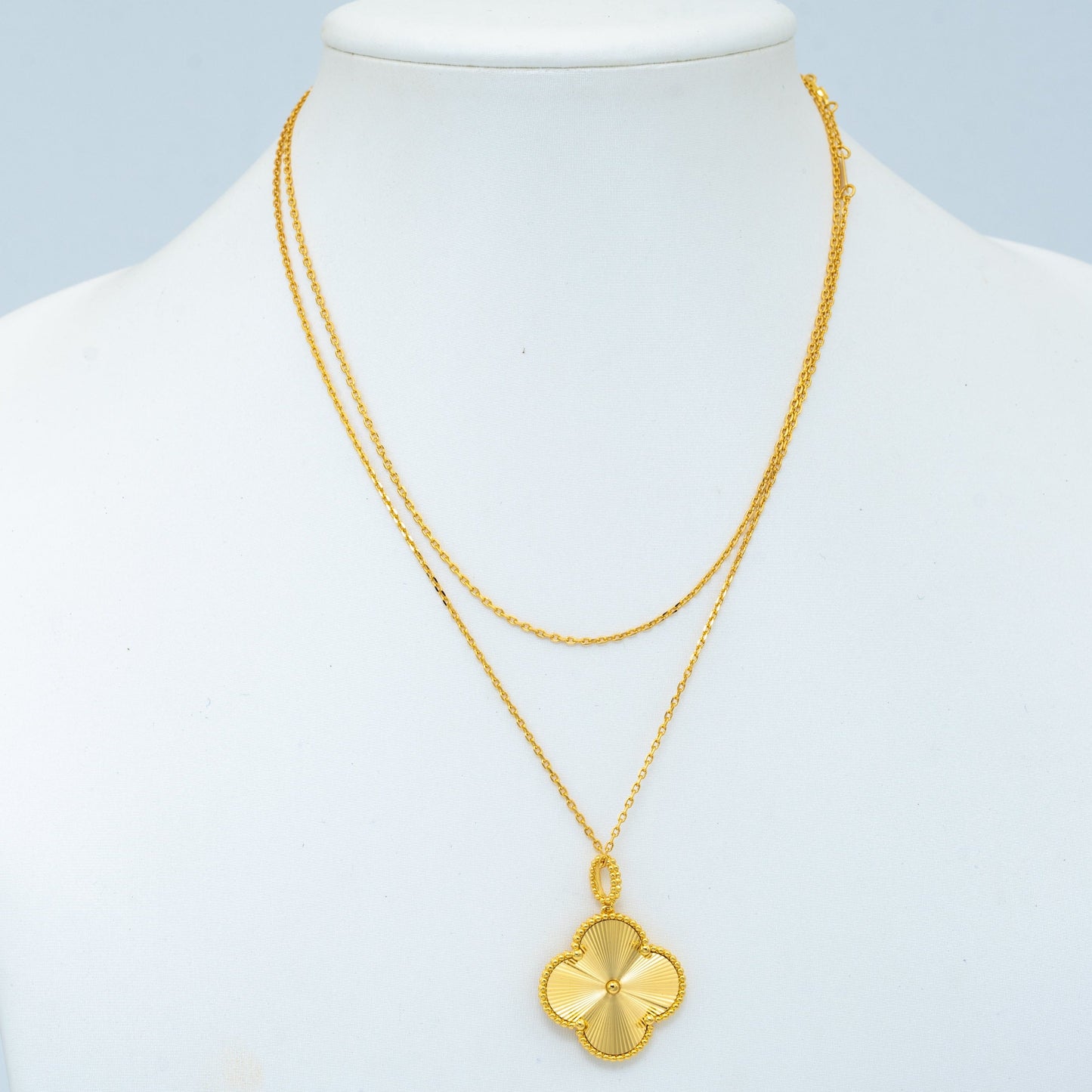 [basloveJW]CLOVER 25MM PEDANT NECKLACE GOLD