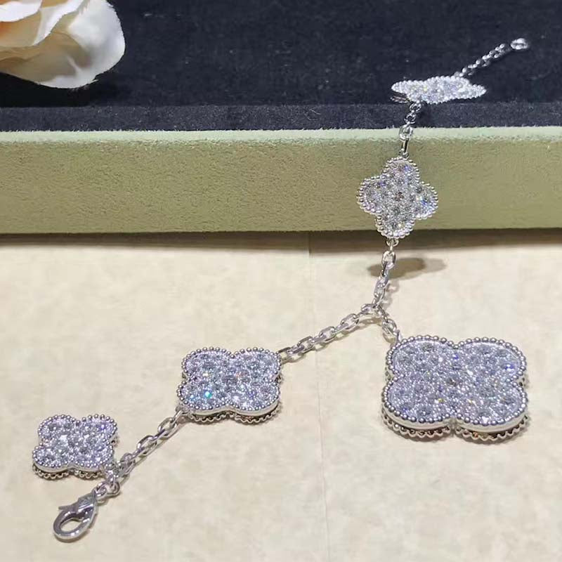 [basloveJW]CLOVER 6 MOTIFS SILVER DIAMOND BRACELET