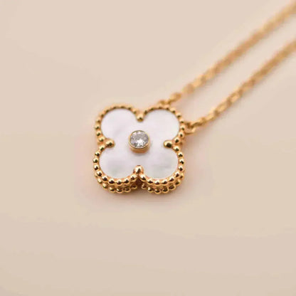 [basloveJW]CLOVER 15MM DIAMOND WHITE FRITILLARIA NECKLACE