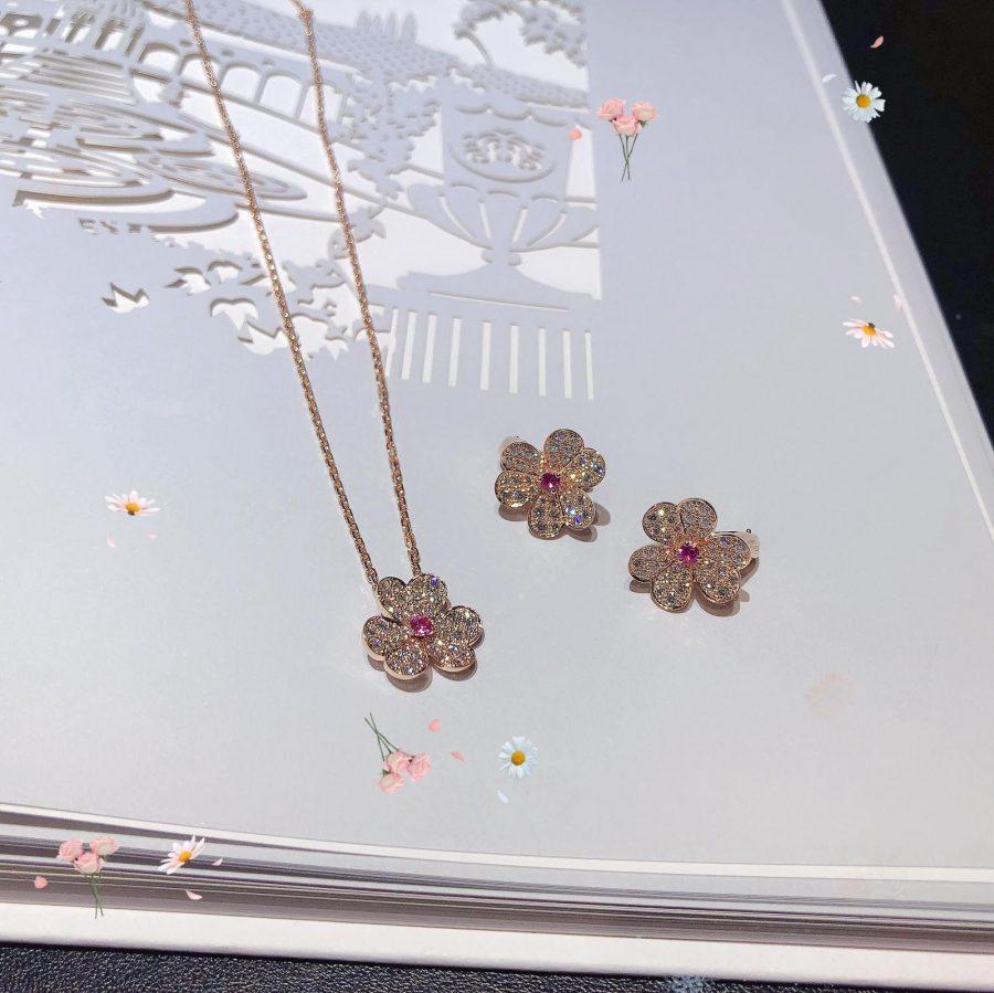 [basloveJW]FRIVOLE PINK GOLD FLOWER DIAMOND EARRINGS