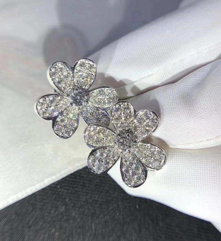 [basloveJW]FRIVOLE SILVER FLOWER DIAMOND EARRINGS