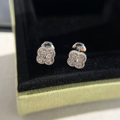 [basloveJW]CLOVER MINI DIAMOND STUD EARRINGS