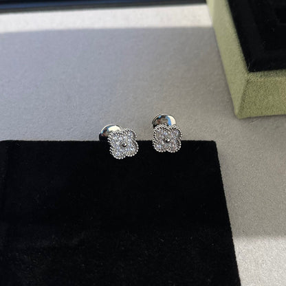 [basloveJW]CLOVER MINI DIAMOND STUD EARRINGS